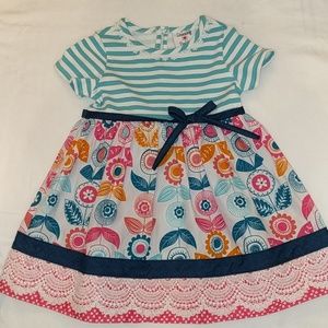 NWT Counting Daisies dress 2T & 4